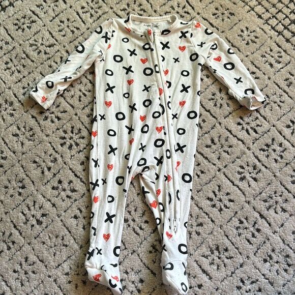 Angel Dear Other - ANGEL DEAR BAMBOO ZIPPER FOOTIE - XOXO Sz 3-6 mo